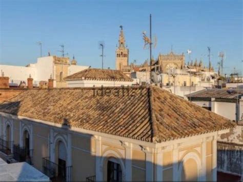 Casas y pisos en alquiler en Sevilla